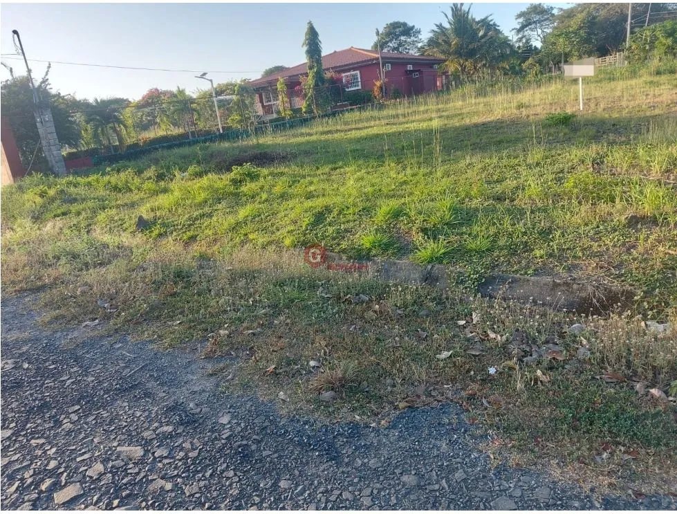 TERRENO / DENTRO DE CORONADO / AVE. BOULEVARD / 1500m2