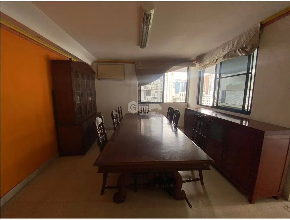 EL CANGREJO / PH SETTON PLACE 32 / 120 M2 / 2 HABITACIONES / AMOBLADO