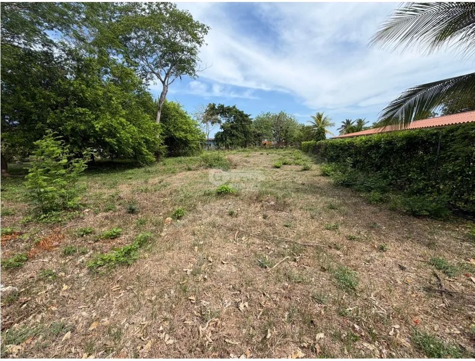 SE VENDE TERRENO EN PLAYA MALIBU SEGUNDA LINEA DEL MAR
