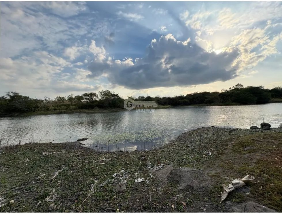 LAGOMAR / SAN CARLOS / 1600M / TERRENO CON GAZEBO / FRENTE AL LAGO