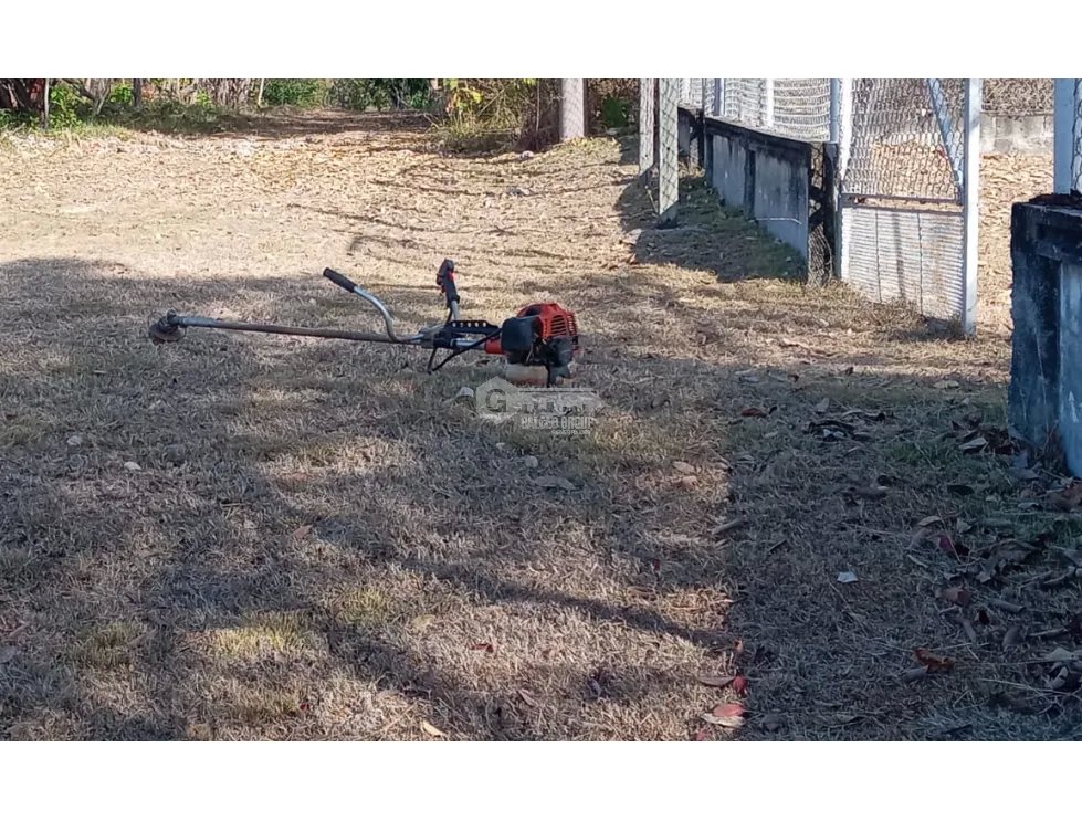 SE VENDE TERRENO CON GAZEBO FRENTE AL LAGO EN SAN CARLOS LAGOMAR