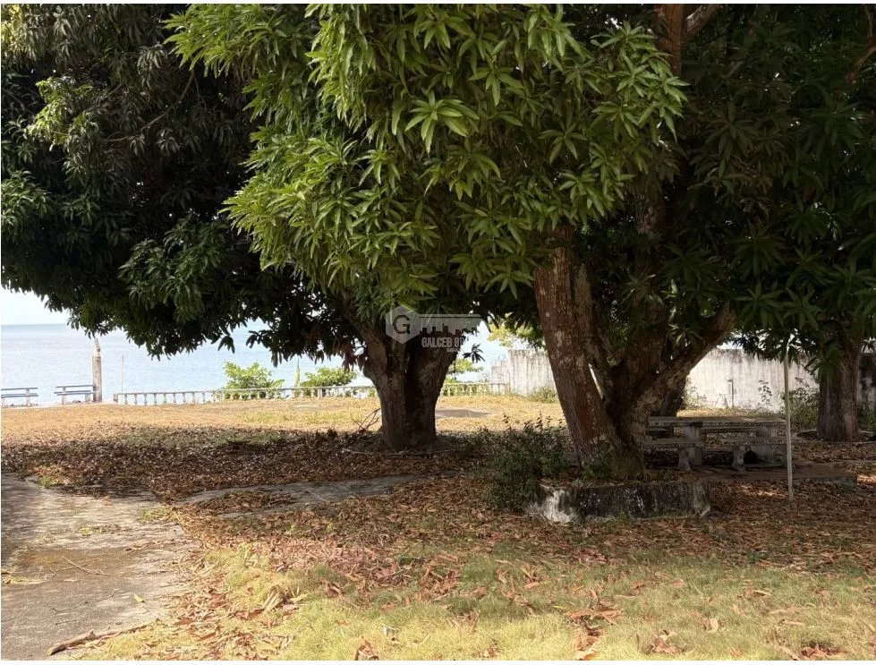 SE VENDE TERRENO FRENTE AL MAR EN CORONADO IDEAL PARA DESARROLLO