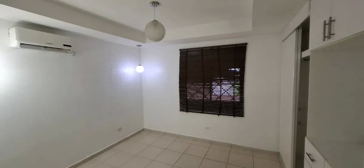 Alquiler de Casa en Residencial Verde Real, La Chorrera, Barrio Colón