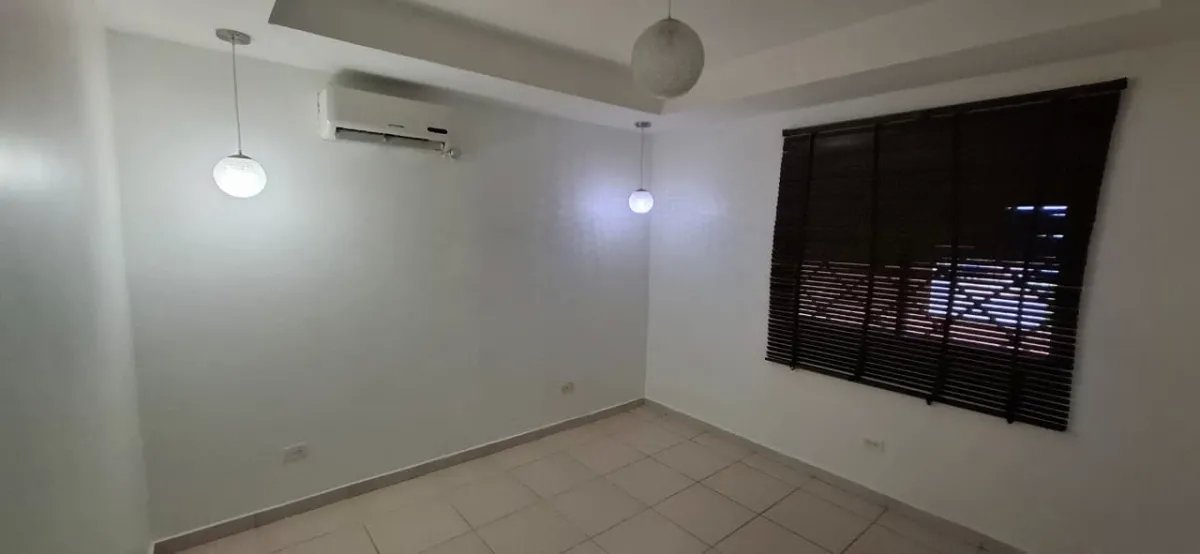 Alquiler de Casa en Residencial Verde Real, La Chorrera, Barrio Colón