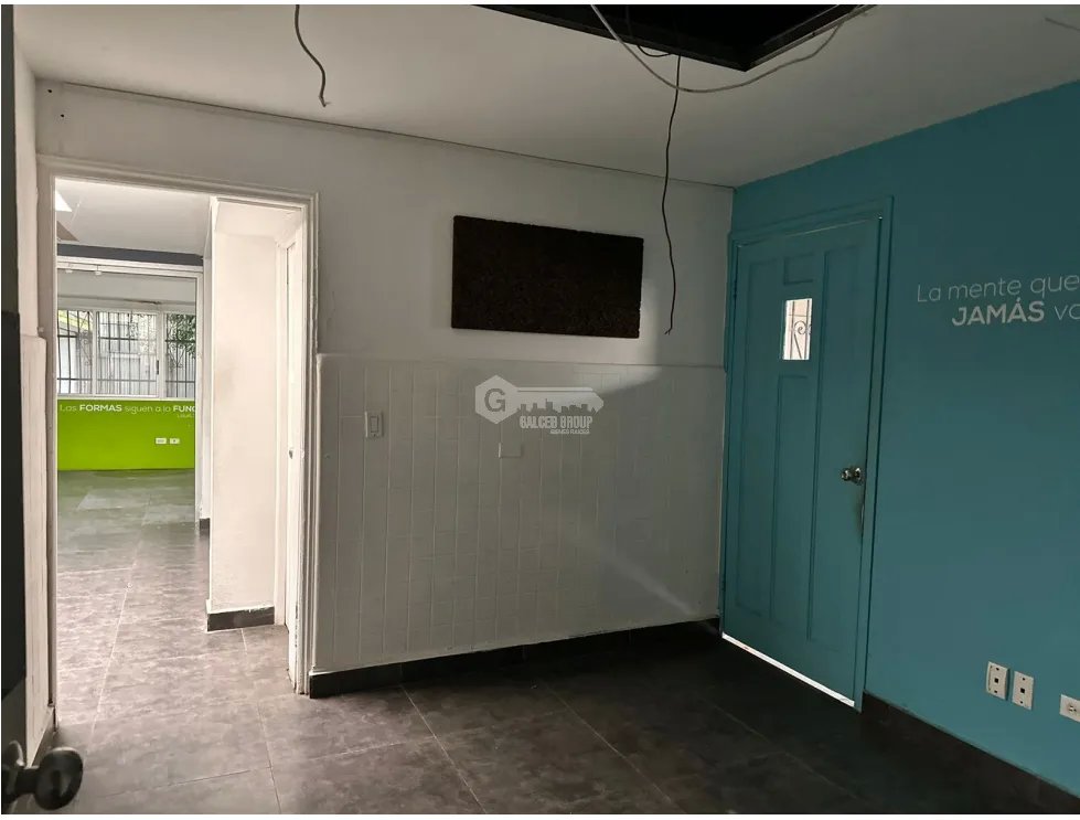 TERRENO CON CASA COMERCIAL / SAN FRANCISCO / 832M / SOBRE VIA