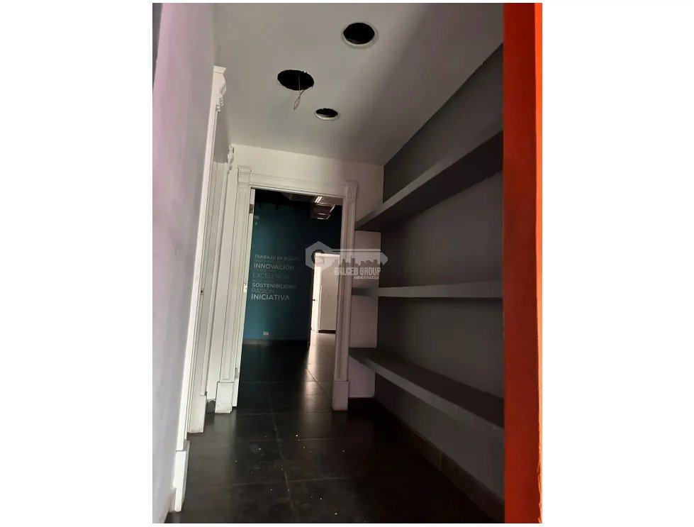 TERRENO CON CASA COMERCIAL / SAN FRANCISCO / 832M / SOBRE VIA