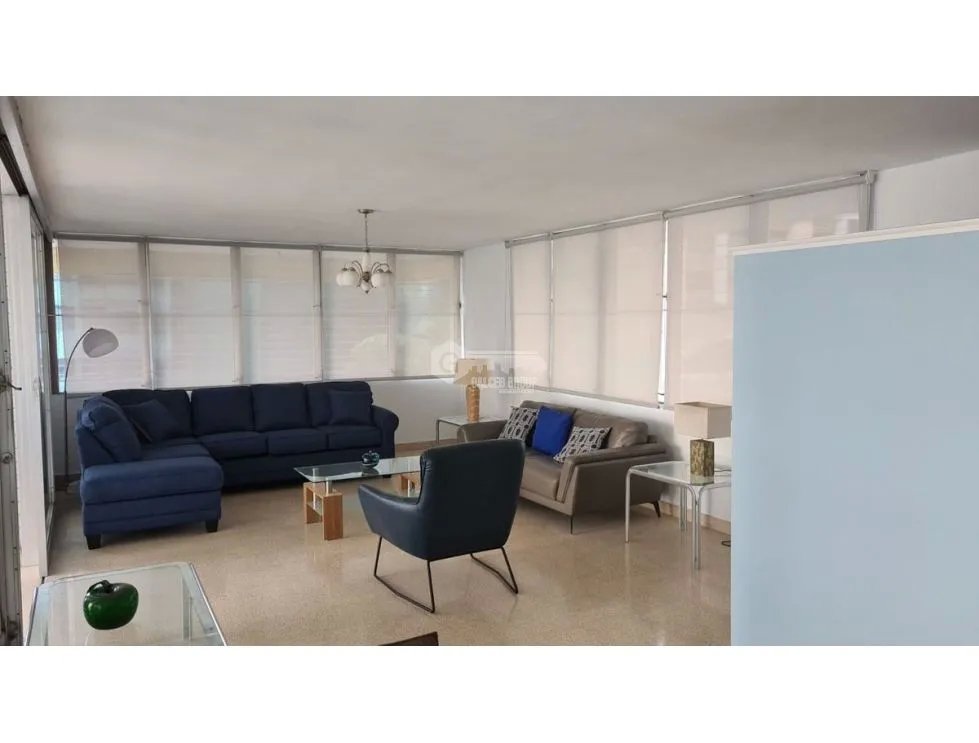 SE VENDE APARTAMENTO EN OBARRIO EDIFICIO EDEN ROC CON 2 BALCONES