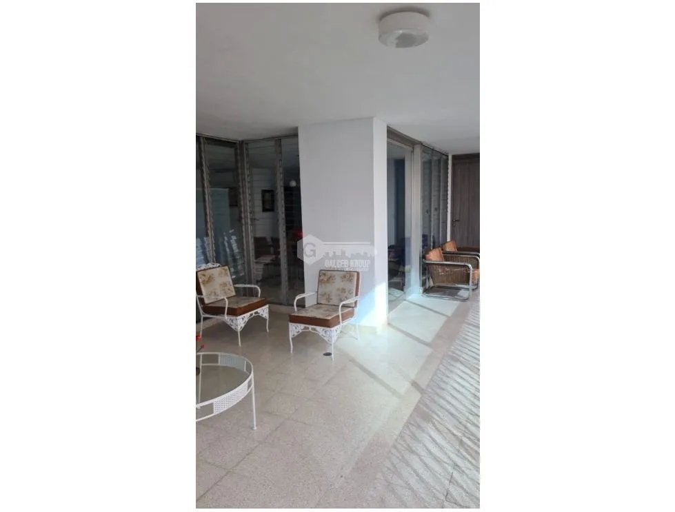 OBARRIO / EDIFICIO EDEN ROC / 269M / 3 HABITACIONES / 2 BALCONES