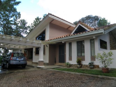 18010 - La Chorrera - casas - brisas de los lagos