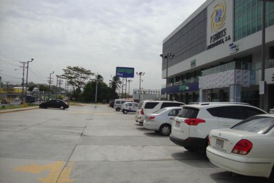 24170 - Villa lucre - commercials