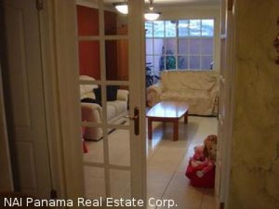 2419 - Condado del rey - casas