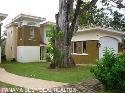 2708 - Howard - houses - tucan country club