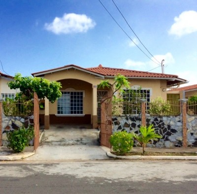 35105 - Colón ciudad - casas - montelimar