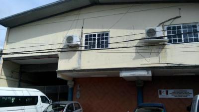 43977 - La loma - locales