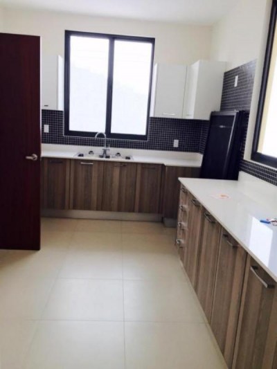 50145 - Howard - houses - river valley