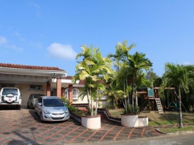 53753 - Las cumbres - houses