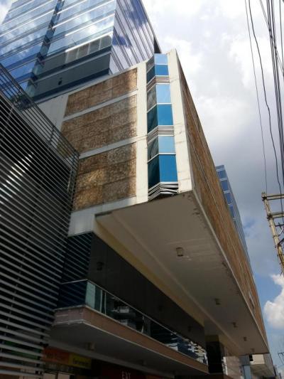 66740 - Calle 50 - locales