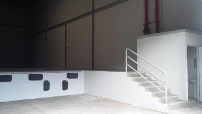 74147 - Via tocumen - locales