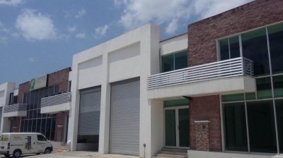 75284 - Tocumen - commercials