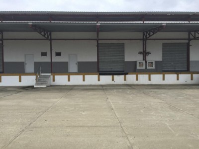 82989 - Tocumen - commercials