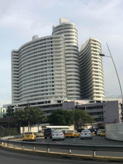 85400 - Calidonia - locales