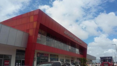 89980 - Tocumen - commercials
