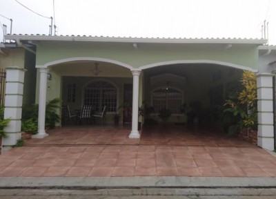 93829 - Villa lucre - houses