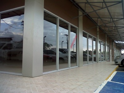 9672 - Tocumen - commercials